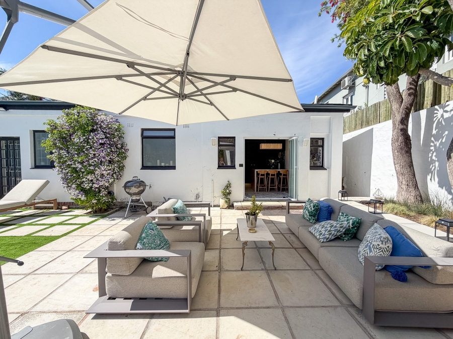 3 Bedroom Property for Sale in Oranjezicht Western Cape